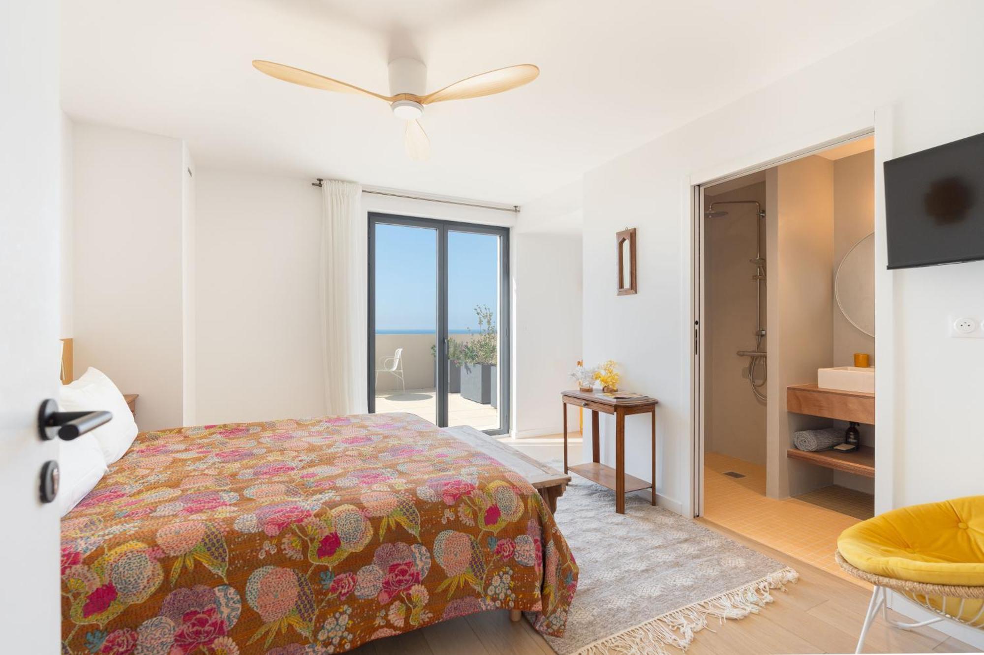 Les Cactus Bleus Bed and Breakfast Sausset-les-Pins Εξωτερικό φωτογραφία